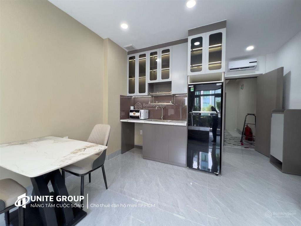 Cho thuê căn hộ mới 100%, 40m2, full nội thất, ban công, máy giặt riêng, thang máy ở đường đinh bộ