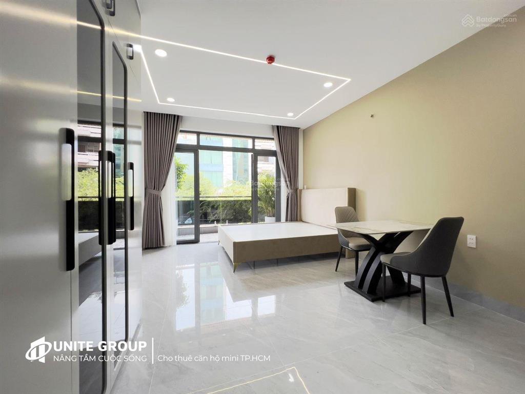 Cho thuê căn hộ mới 100%, 40m2, full nội thất, ban công, máy giặt riêng, thang máy ở đường đinh bộ