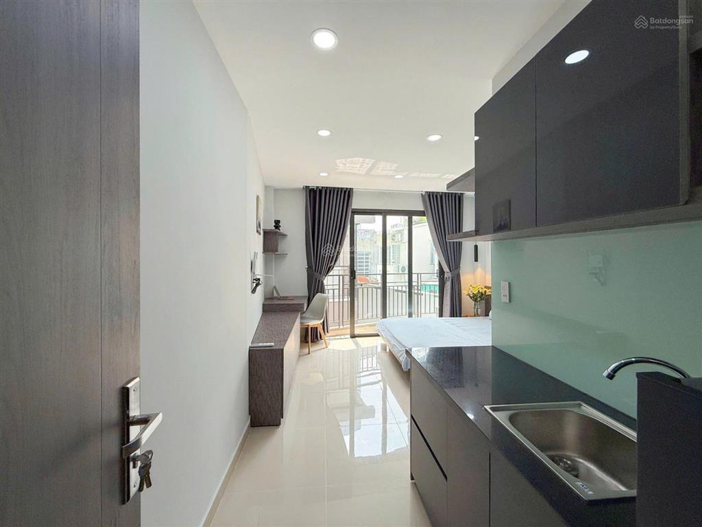 Cho thuê căn hộ mới 35m2 ban công, full nội thất ở đường bùi hữu nghĩa gần chợ bà chiểu tiện đi q1
