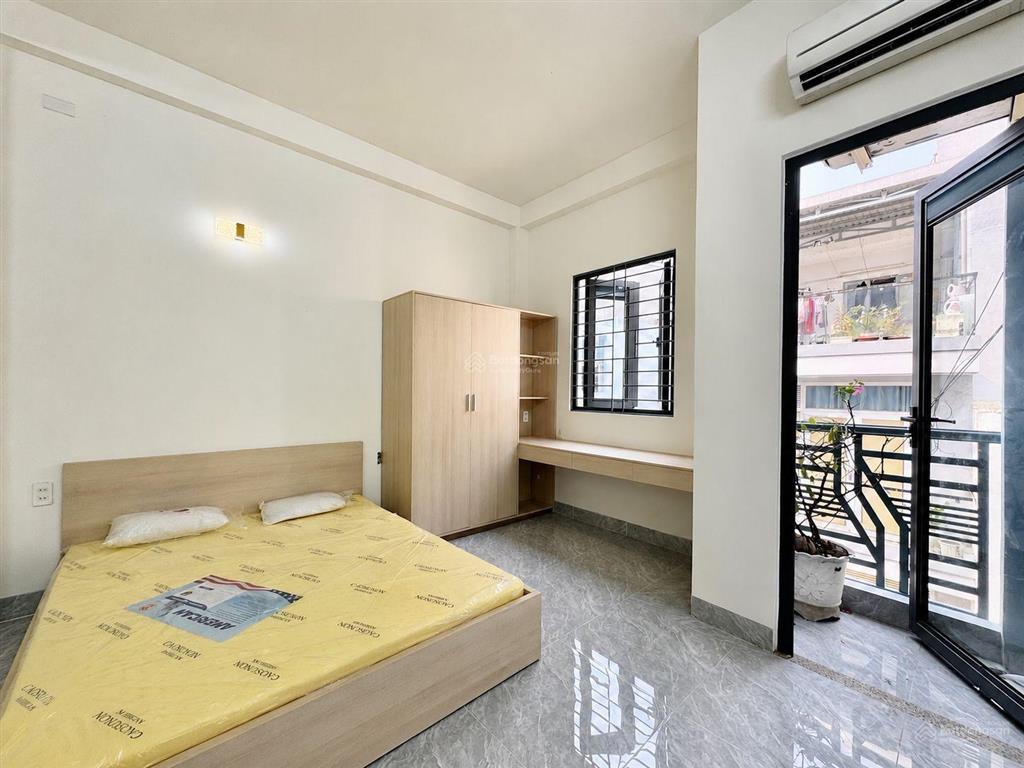 Cho thuê dự án mới 40m² ban công full nội thất, giặt riêng ở phan xích long gần bờ kè trường sa q1
