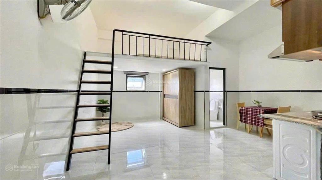Cho thuê phòng 30m2 full nội thất, gác cao, máy giặt riêng ở nơ trang long gần chợ bà chiểu