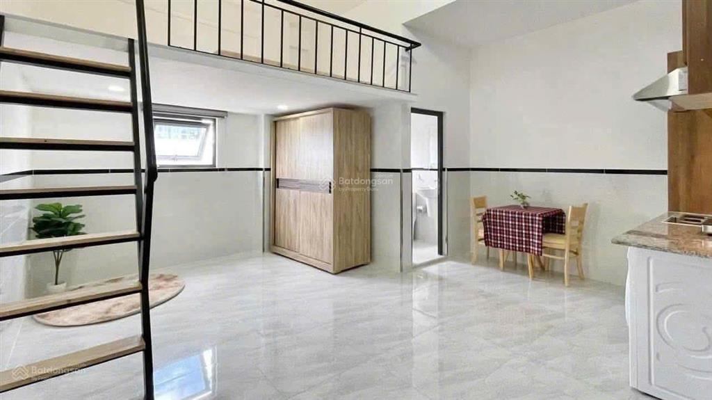 Cho thuê phòng 30m2 full nội thất, gác cao, máy giặt riêng ở nơ trang long gần chợ bà chiểu