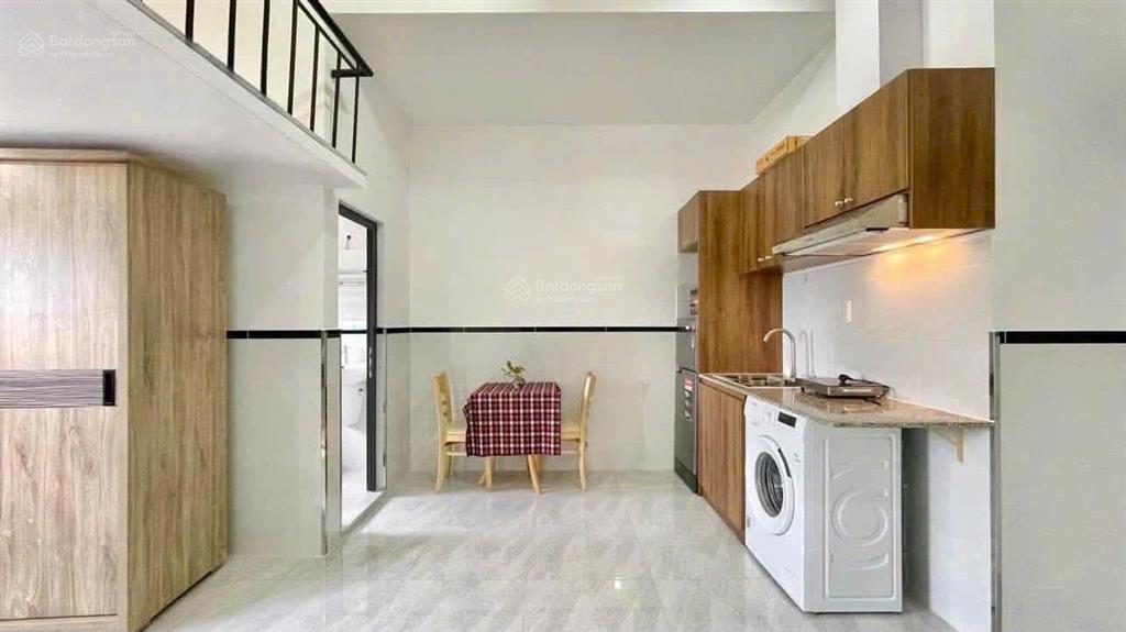 Cho thuê phòng 30m2 full nội thất, gác cao, máy giặt riêng ở nơ trang long gần chợ bà chiểu