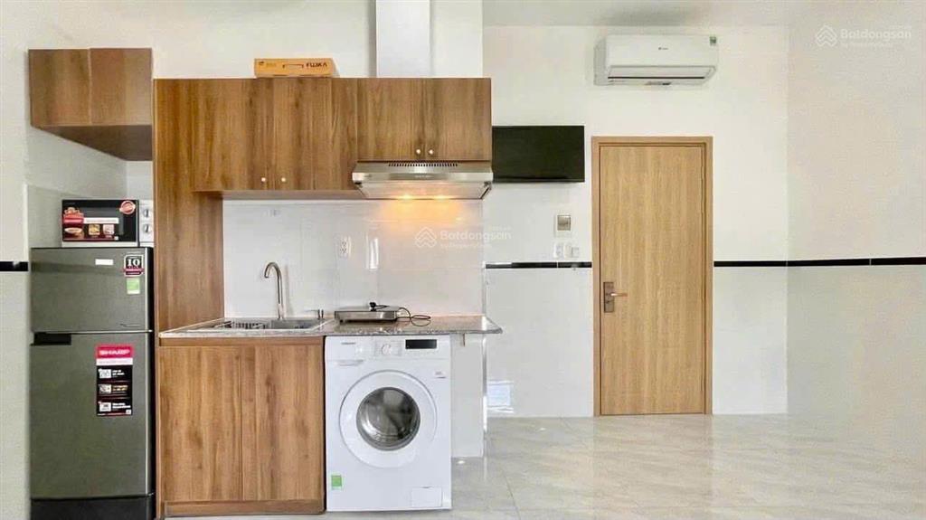 Cho thuê phòng 30m2 full nội thất, gác cao, máy giặt riêng ở nơ trang long gần chợ bà chiểu