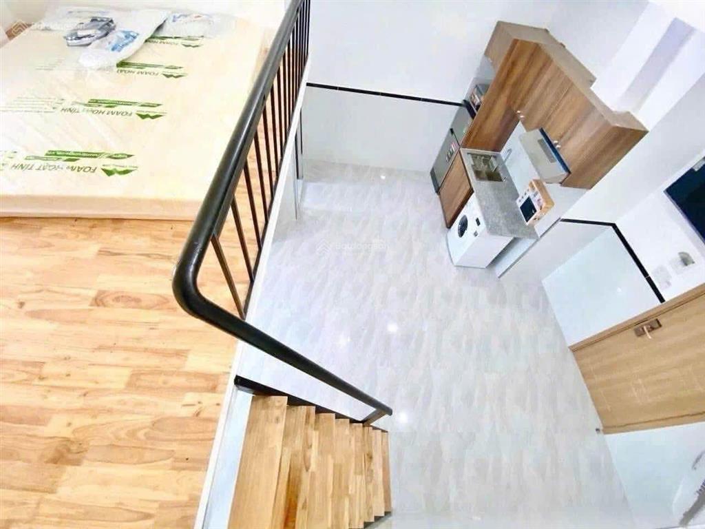 Cho thuê phòng 30m2 full nội thất, gác cao, máy giặt riêng ở nơ trang long gần chợ bà chiểu