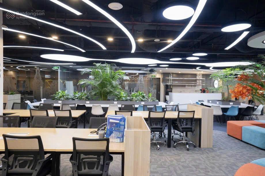Bán sàn văn phòng sẵn sổ đỏ lâu dài tại ngoại giao đoàn, giá thỏa thuận, 237m2, hàng hiếm chính chủ