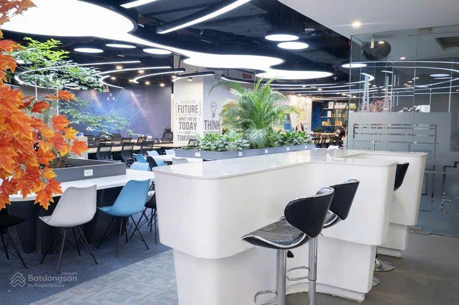 Bán sàn văn phòng sẵn sổ đỏ lâu dài tại ngoại giao đoàn, giá thỏa thuận, 237m2, hàng hiếm chính chủ