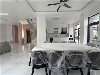 Cho thuê nhà mới 100% khu an ninh có bảo vệ 4pn view công viên ở ngay