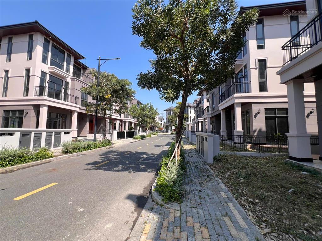 Siêu phẩm biệt thự song lập 2 mặt tiền gs nhà bè  giá tốt
