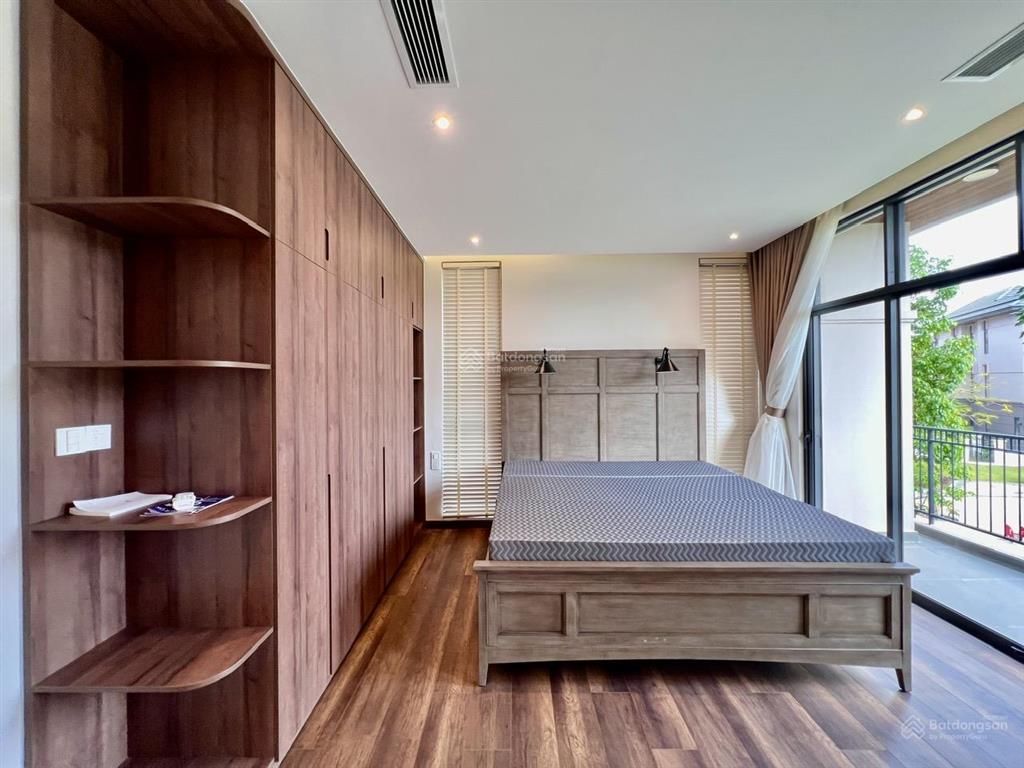 Chính chủ cho thuê biệt thự đơn lập cao cấp 2 mặt tiền khu vip gần bờ sông