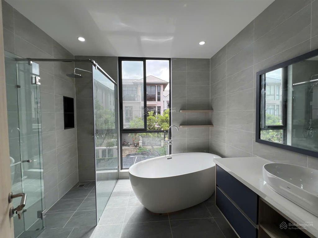 Chính chủ gửi cho thuê biệt thự song lập gs metrocity nhà bè 4pn