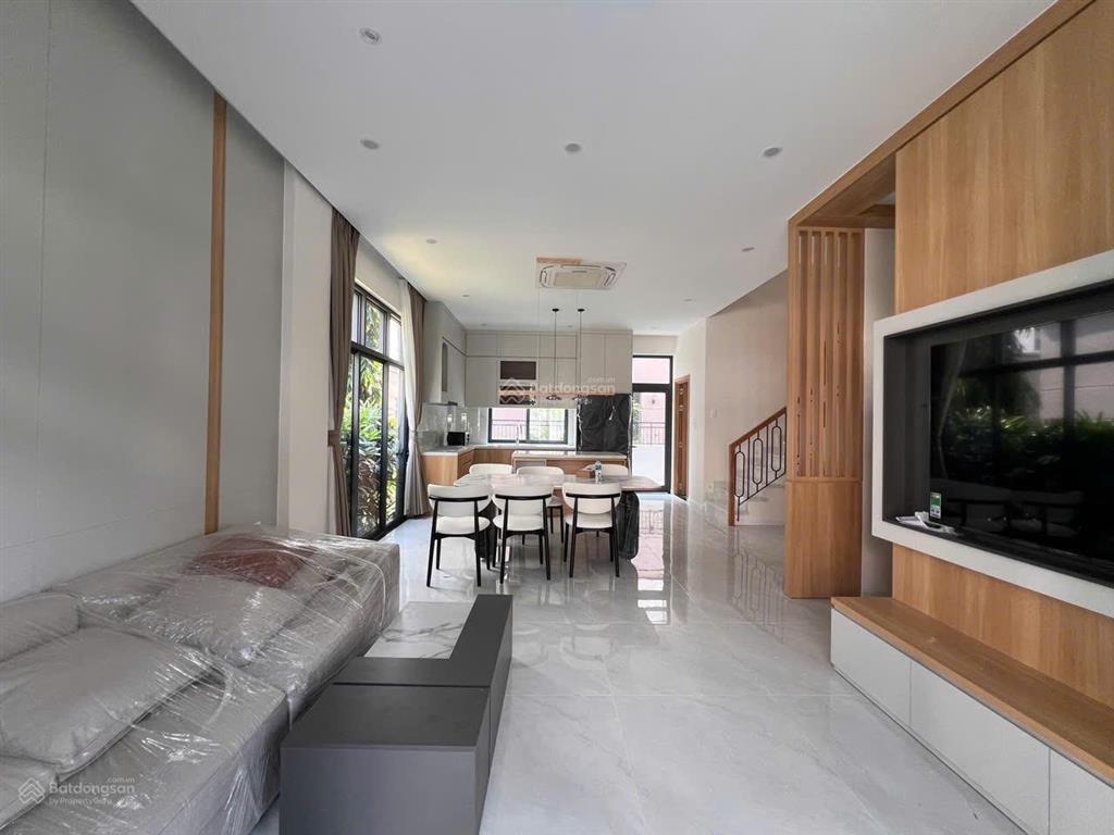 Cho thuê nhà phố căn góc zeitgeist gs metrocity full nội thất