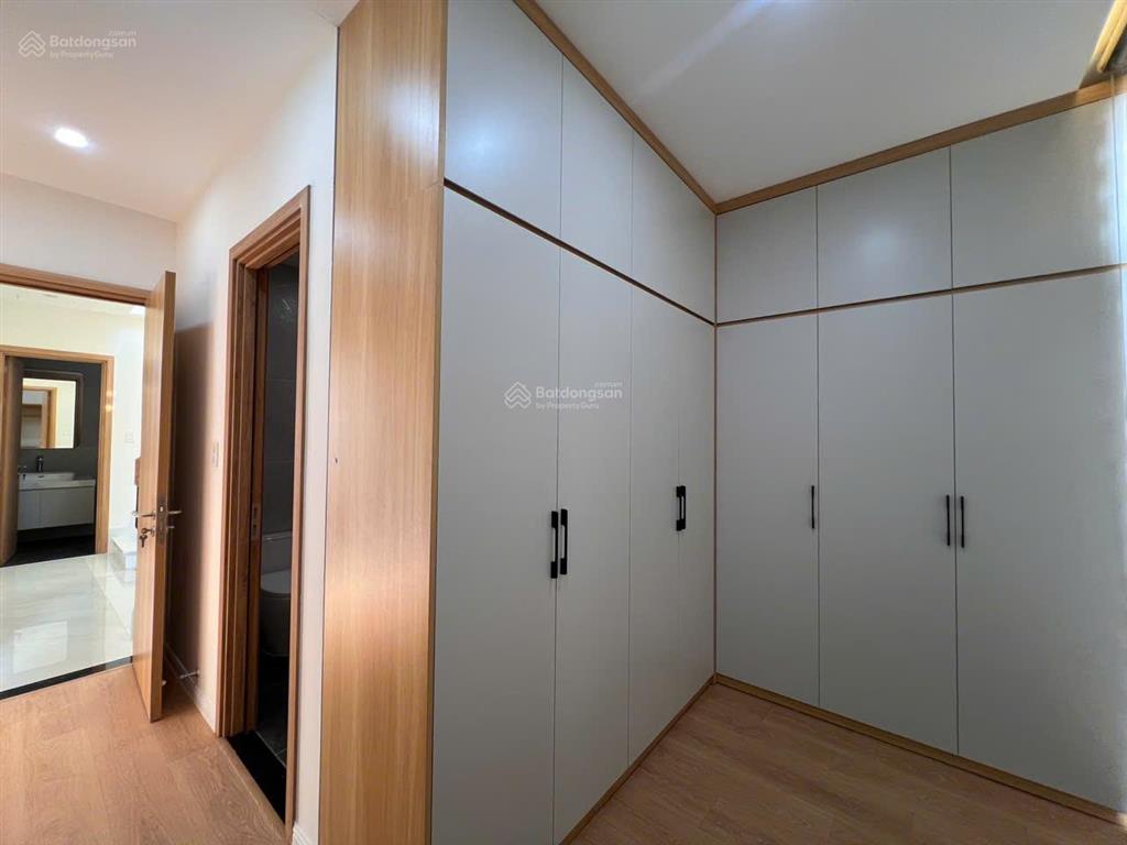 Cho thuê nhà phố căn góc zeitgeist gs metrocity full nội thất