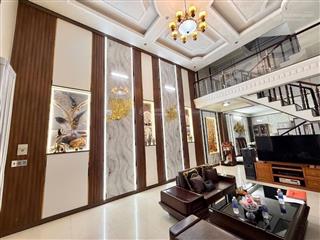 Nhà đẹp 3 tầng đường 8m nhỉnh 5tỷ gần vincom dĩ an