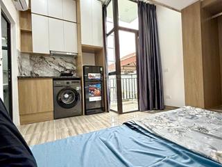 Cho thuê toà ccmn 164 đê la thành, nhà mới full đồ, thang máy, máy giặt từng phòng