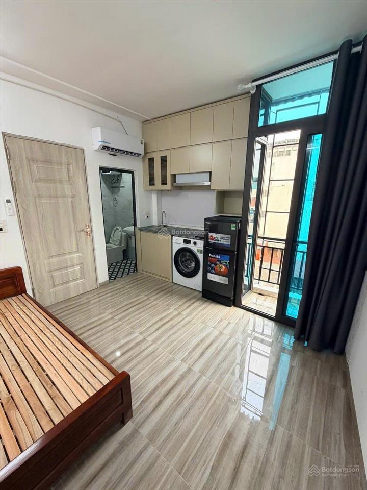 Cho thuê toà ccmn 164 đê la thành, nhà mới full đồ, thang máy, máy giặt từng phòng
