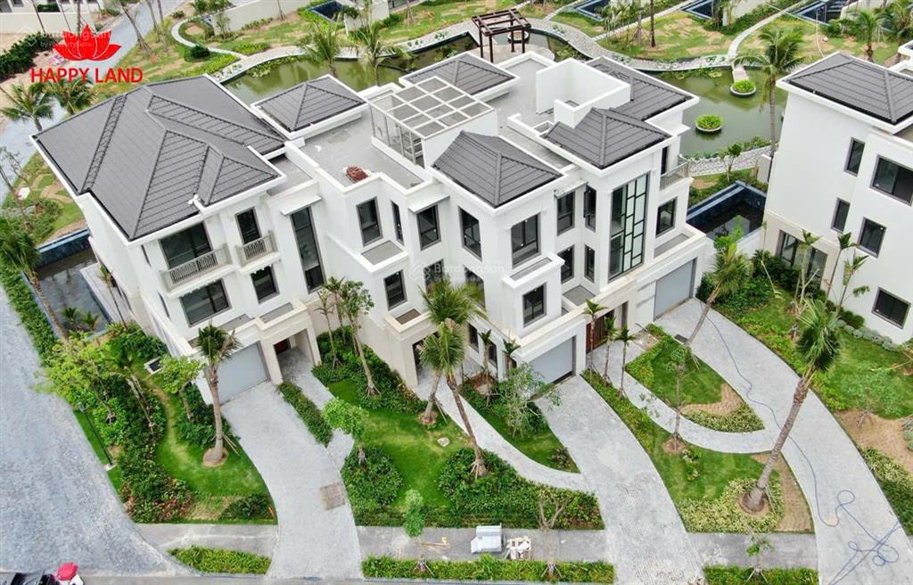 Bán biệt thự biển hồ tại bãi cháy sẵn sổ đỏ lâu dài.  0915 069 *** (nguyễn hương)