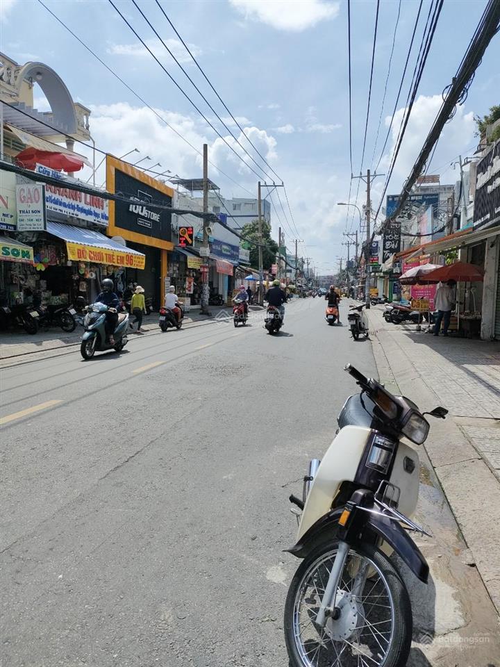 Cc bán nhà mt nguyễn văn nghi, dt 8x26m, 3 tầng, đct 62 triệu, giá 29 tỷ,  0919 818 *** gặp mr nam