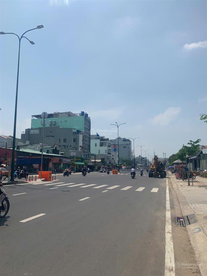 Cc bán nhà mt dương quảng hàm, dt 7,2x25m, 4 tầng, đct 65 triệu, giá 31 tỷ,  0919 818 *** nkn