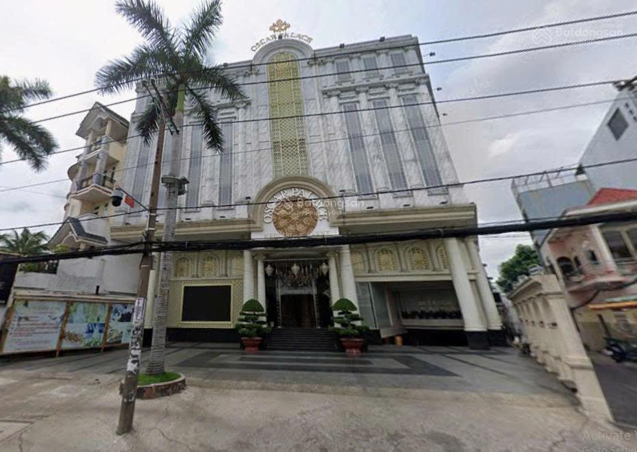 Cc bán nhà mt đường phan huy ích, dt đất 330m2, nhà 4 tầng, giá 39,9 tỷ,  0919 818 *** gặp mr nam