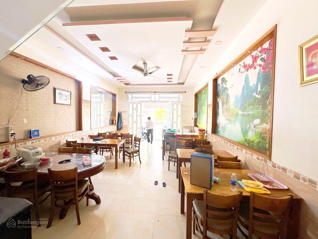 Chủ ngộp ngân hàng cần bán gấp nhà 70m2, 5 pn, mặt tiền kinh doanh  tthc dĩ an giá 9,5 tỷ còn tl.