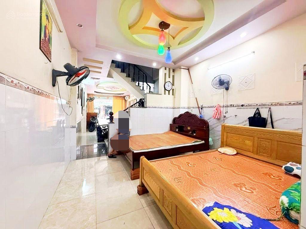Hiếm chủ gấp bán giảm sâu nhà mtkdkdc toa xe lửa cạnh vin com dĩ an 75m2 nhỉnh 6 tỷ tl