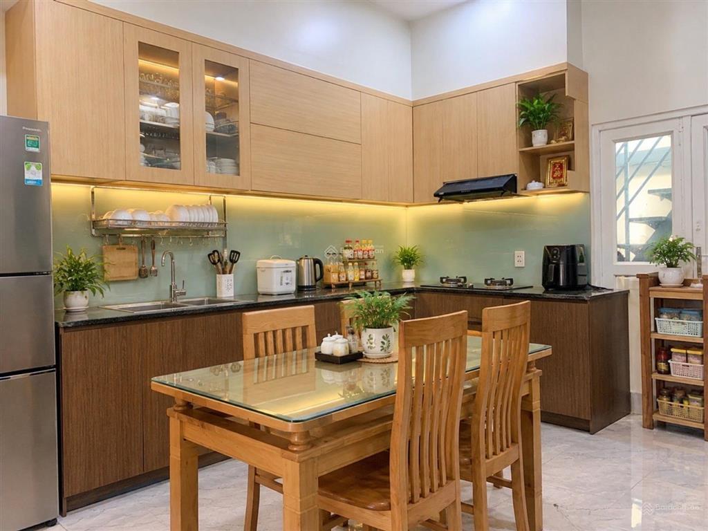 Bán nhà mtkd gs kế siêu thị go dĩ an 82m2 5 tầng dòng tiền khủng chỉ 10 tỷ thương lượng