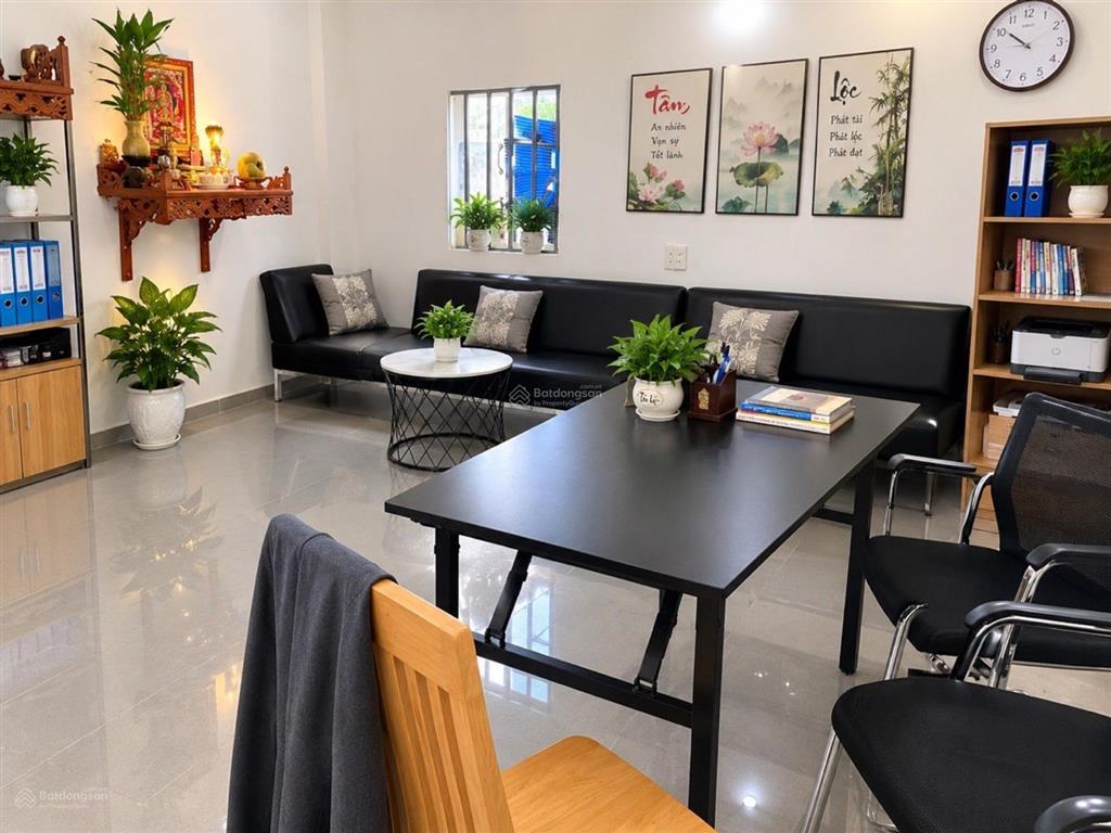 Bán nhà mtkd gs kế siêu thị go dĩ an 82m2 5 tầng dòng tiền khủng chỉ 10 tỷ thương lượng