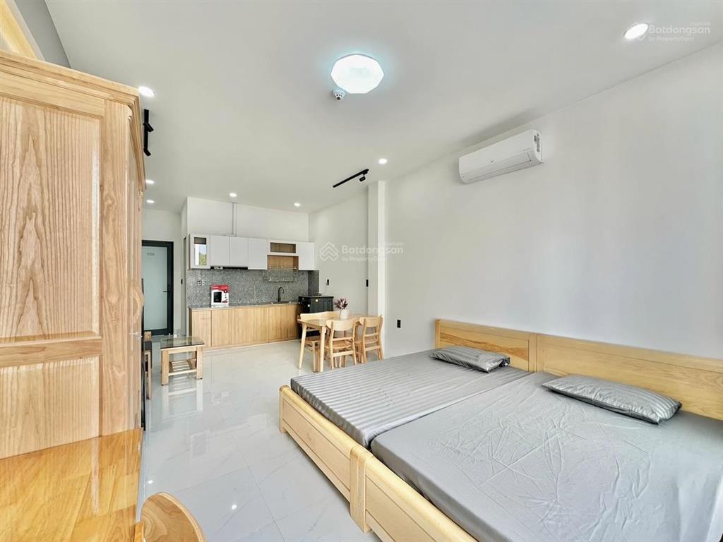 Căn hộ view đẹp, không gian rộng rãi, ánh sáng tự nhiên, vị trí thuận tiện trung tâm