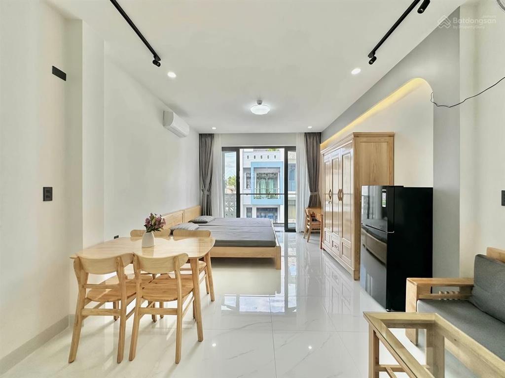 Căn hộ view đẹp, không gian rộng rãi, ánh sáng tự nhiên, vị trí thuận tiện trung tâm