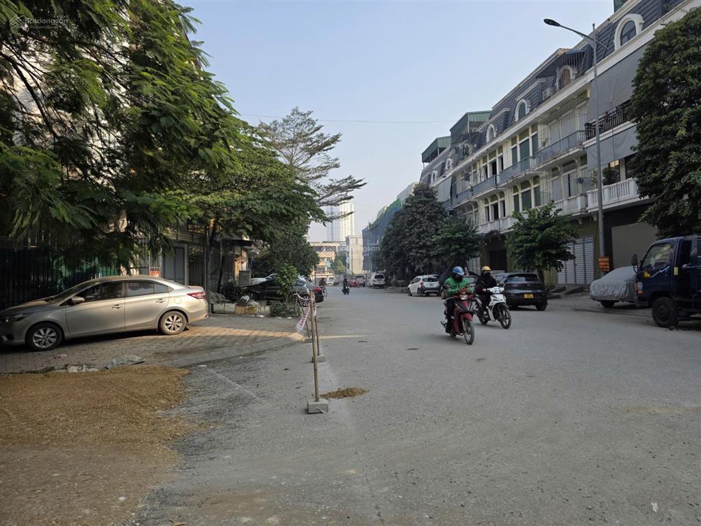 Chính chủ cần bán liền kề 76m2, 4 tầng, giá 7 tỷ, 0968 849 ***