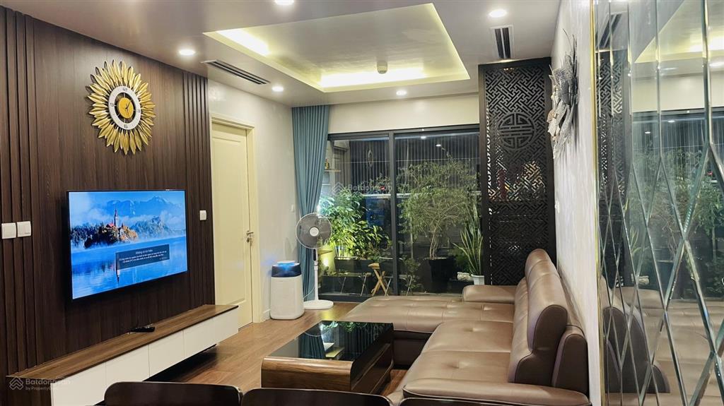 Cắt lỗ 200tr bán nhanh căn 2 ngủ đông nam 80m2 full đồ 7,15 tỷ chung cư imperia garden
