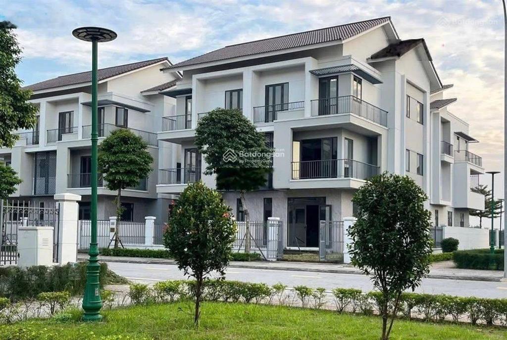 Chỉ 11,5 tỷ  sở hữu ngay căn biệt thự song lập centa riverside đã có sổ, bao thuế phí