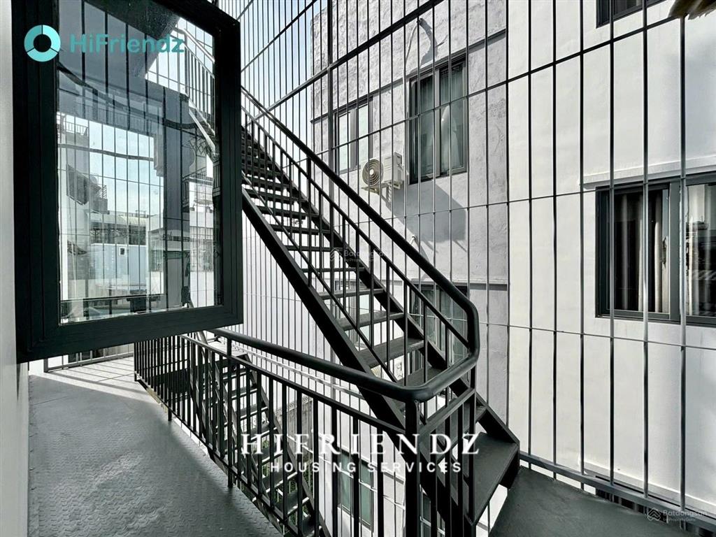 Cho thuê căn hộ tách bếp quận 7  ban công  gần lotte, rmit, tdtu  gần cầu kênh tẻ quận 4