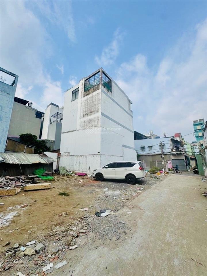 Bán đất tên lửa 60m2  xây được 5 tầng không quy hoạch sổ riêng 5.3 tỷ