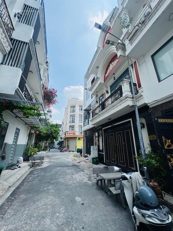 Siêu phẩm 4 tầng  bình thành  3pn  hẻm 8m, sổ hồng