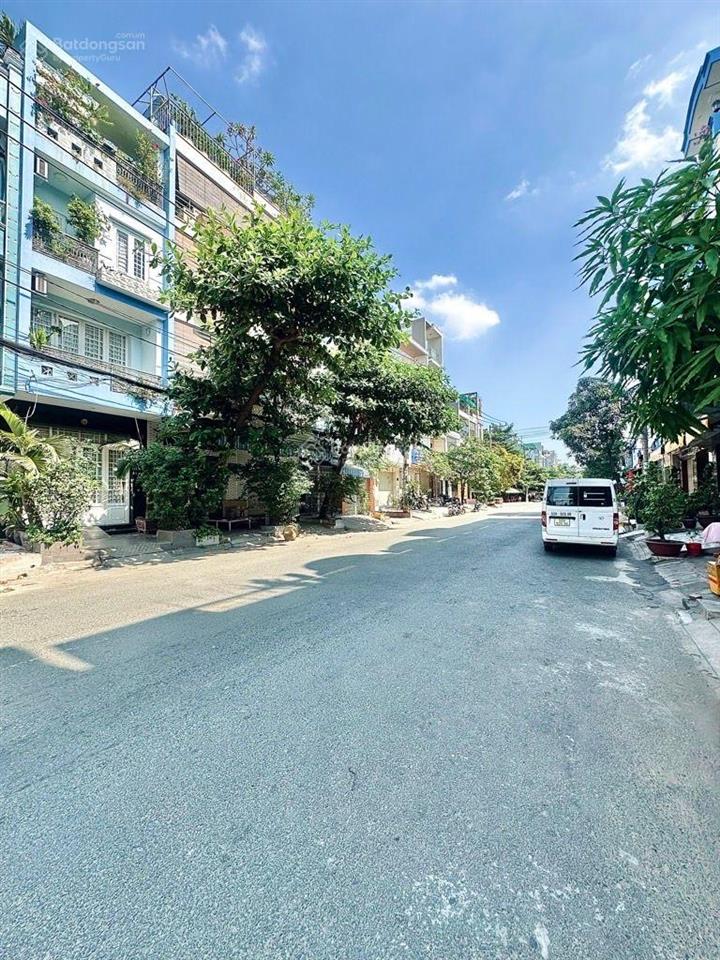 Bán đất thổ cư mặt tiền đường tên lửa 70m2, đường 20m, sát aeon bình tân, chỉ 8.999 tỷ