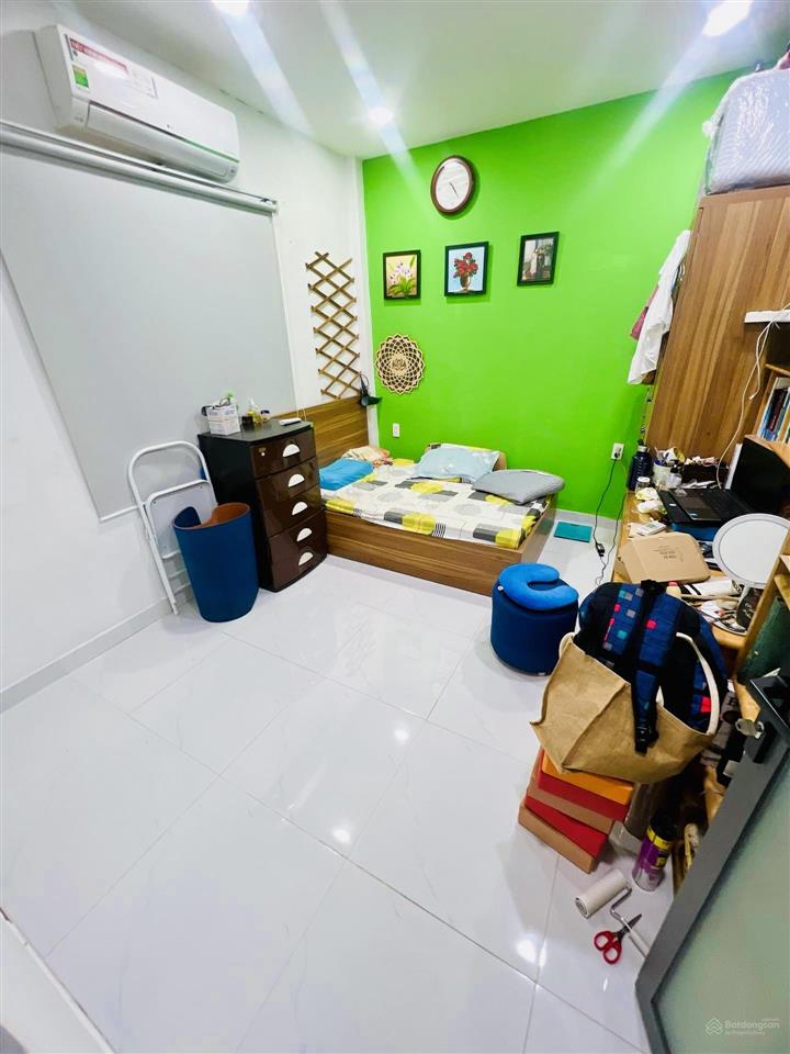 Bán nhà 100m2 sát bên bến xe quận 8, khu phân lô, đường 10m, ko lg, ko qh, 5,75 tỷ