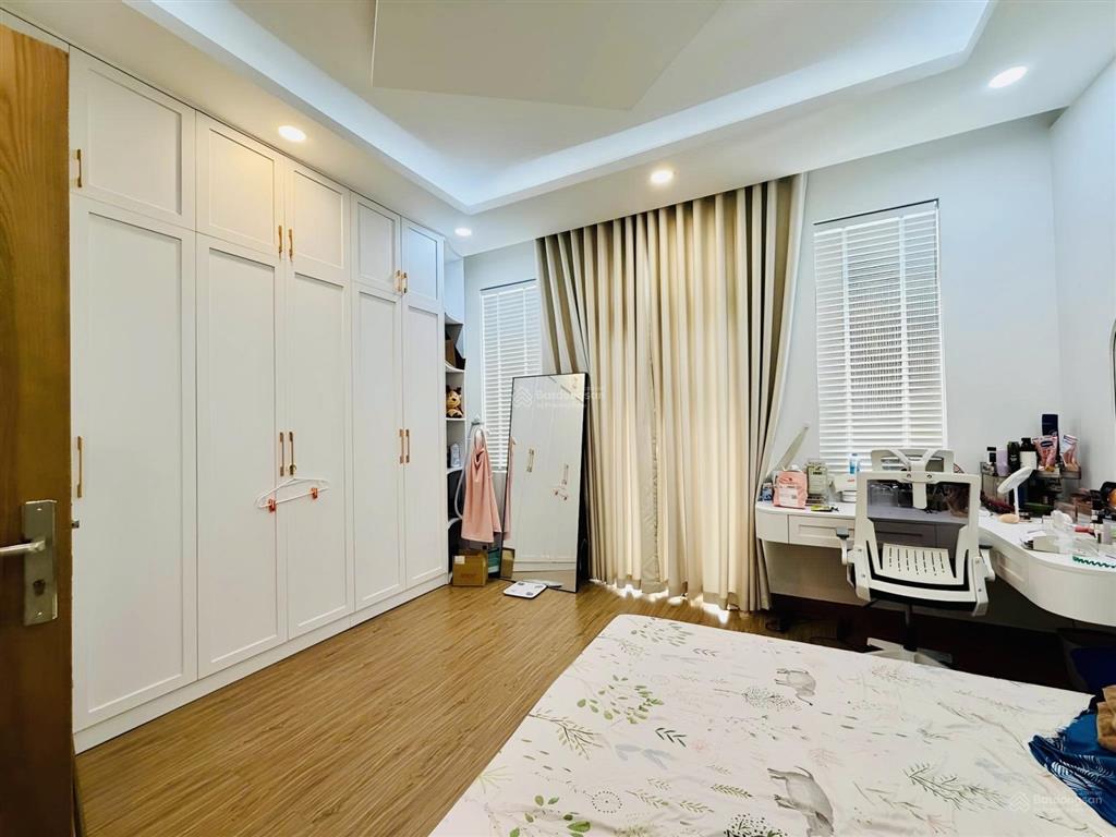 [nguyễn quý anh  tân phú]  80m2 (4.5x17 nở hậu 5m)  5pn, 5wc  mặt tiền 7m  chỉ 10 tỏi tl