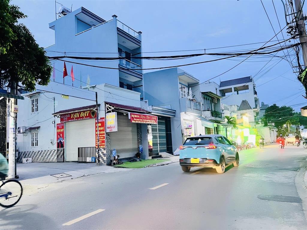 [bhh  bình tân] 90m2 3 tầng  5pn  hẻm 6m thông  chỉ 9 tỏi 7 tl
