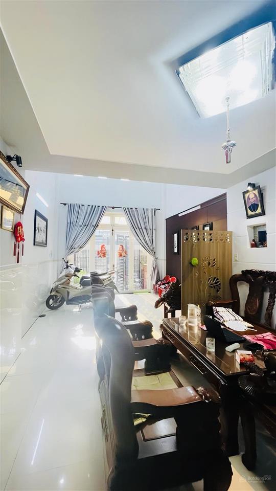 [đỗ nhuận  tân phú]  70m2 (4x17.5)  4pn, 4wc  mặt tiền 9m kinh doanh  chỉ 9 tỏi 5 tl