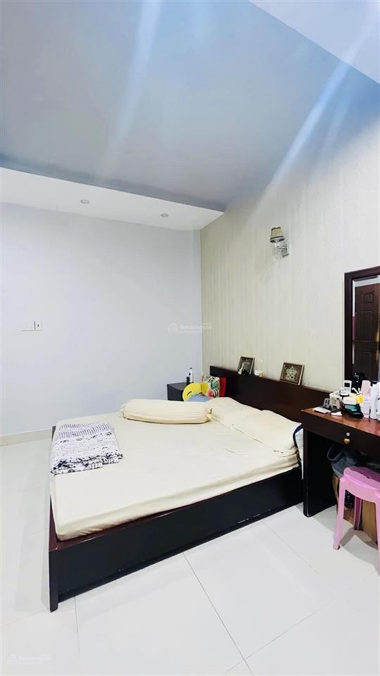 [đỗ nhuận  tân phú]  70m2 (4x17.5)  4pn, 4wc  mặt tiền 9m kinh doanh  chỉ 9 tỏi 5 tl