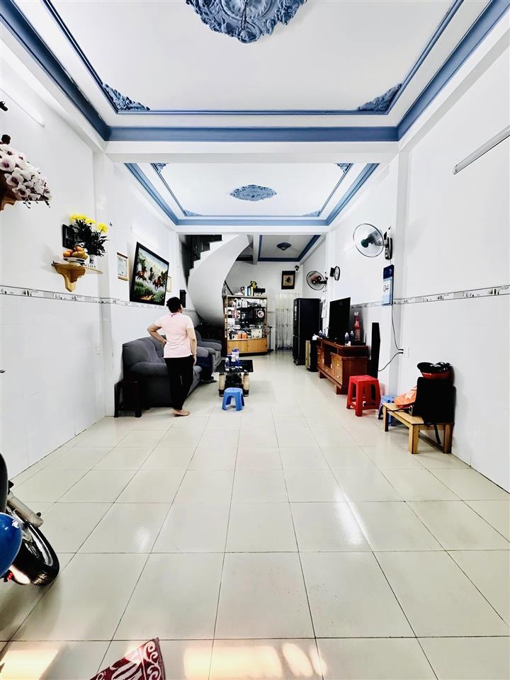 [bhh  bình tân]  74m2 (4x18.5) 3 tầng btct, hẻm 7m xe hơi thông  chỉ 8 tỏi 45 tl
