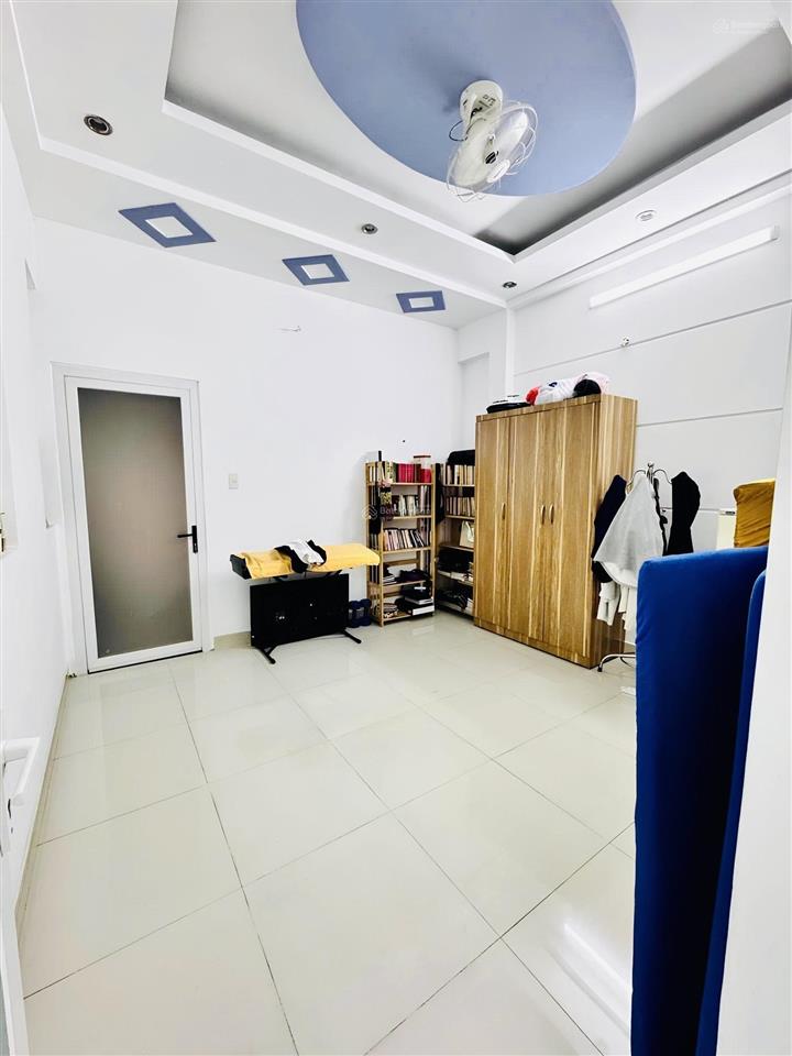 [bhh  bình tân]  74m2 (4x18.5) 3 tầng btct, hẻm 7m xe hơi thông  chỉ 8 tỏi 45 tl