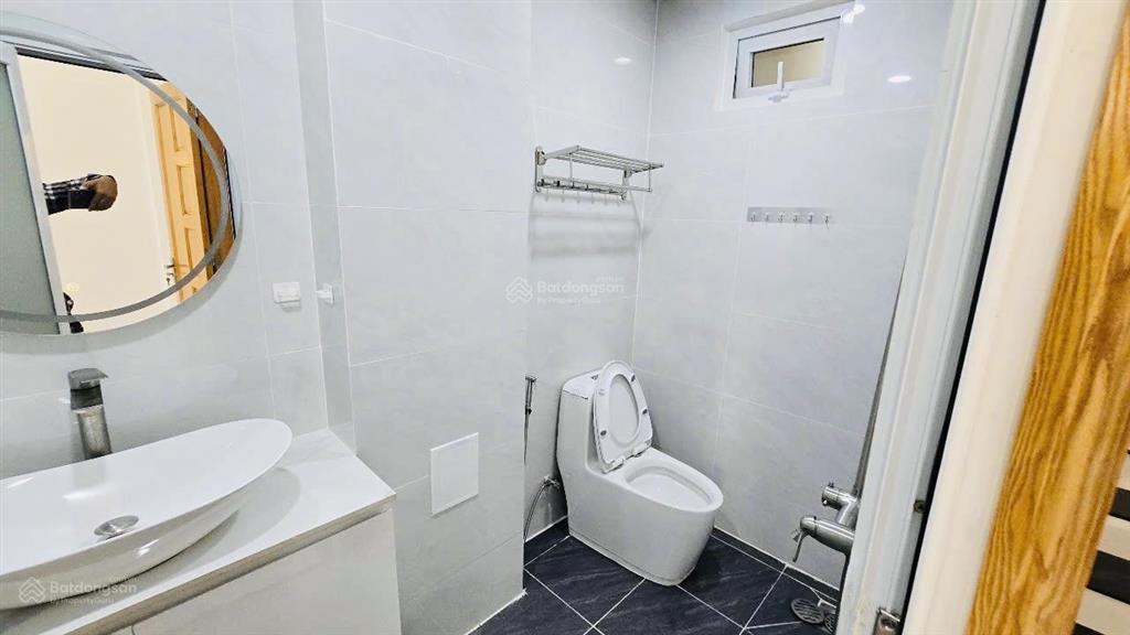 [bhh  bình tân]  56m2 (4x14)  5pn, 6wc hẻm 6m xe hơi, chỉ 8 tỏi 4 tl
