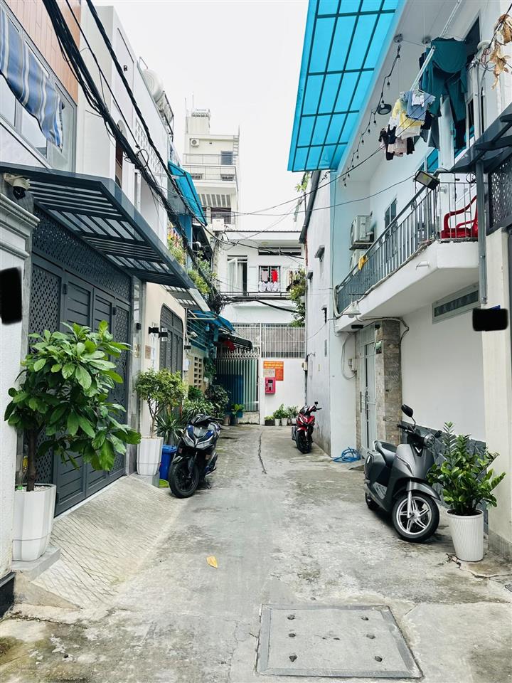 Gò dầu  tân phú  53.7m² 5 tầng  4pn, 5wc  thang máy xịn  chỉ 8 tỷ tl