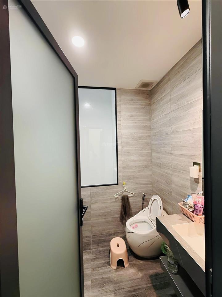 Gò dầu  tân phú  53.7m² 5 tầng  4pn, 5wc  thang máy xịn  chỉ 8 tỷ tl