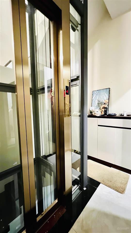 Gò dầu  tân phú  53.7m² 5 tầng  4pn, 5wc  thang máy xịn  chỉ 8 tỷ tl