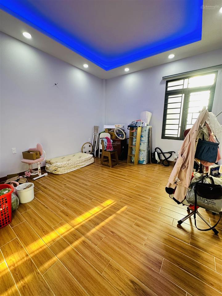 Btđ  bình tân, hương lộ 2, 78m2, nhà 4 tầng  hẻm 6m xe hơi ngủ nhà  chỉ 8 tỷ 5 tl