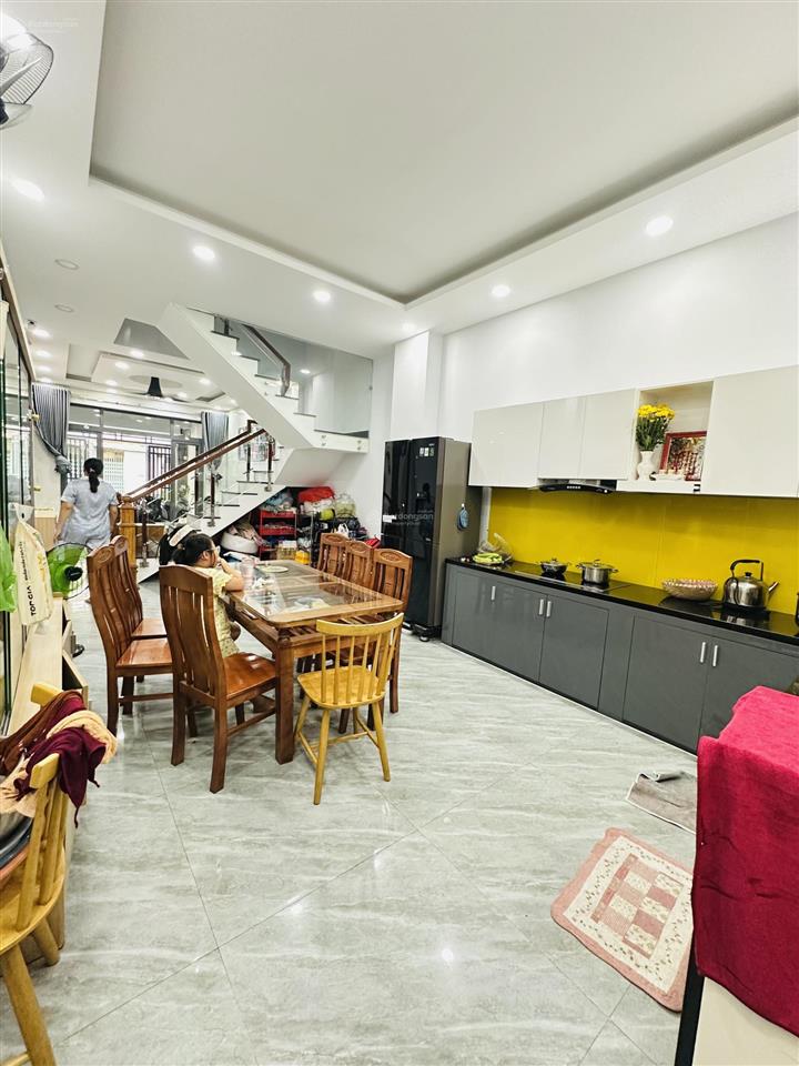 Btđ  bình tân, hương lộ 2, 78m2, nhà 4 tầng  hẻm 6m xe hơi ngủ nhà  chỉ 8 tỷ 5 tl